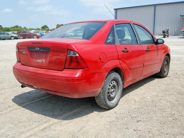 1FAFP34N87W320970 - 2007 FORD FOCUS ZX4 RED photo 4