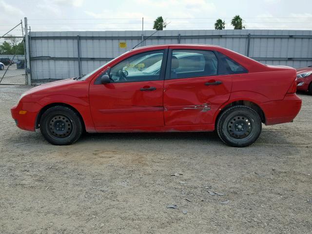 1FAFP34N87W320970 - 2007 FORD FOCUS ZX4 RED photo 9