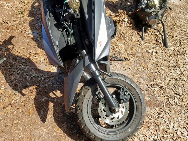 RFGBS1D00JXAE0831 - 2018 SANY SCOOTER BLACK photo 9