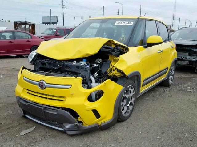 ZFBCFADH7EZ023766 - 2014 FIAT 500L TREKK YELLOW photo 2