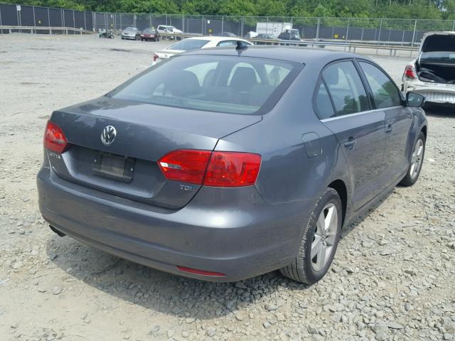 3VWLL7AJ3EM350812 - 2014 VOLKSWAGEN JETTA TDI GRAY photo 4