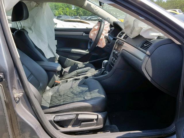 1VWBV7A30FC074812 - 2015 VOLKSWAGEN PASSAT SE GRAY photo 5