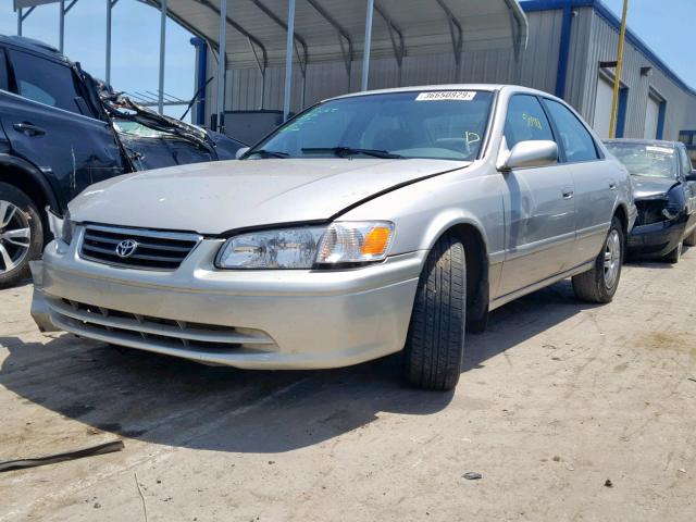 4T1BG22K61U043004 - 2001 TOYOTA CAMRY CE SILVER photo 2