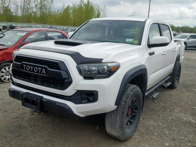 5TFCZ5ANXHX114097 - 2017 TOYOTA TACOMA DOU WHITE photo 2