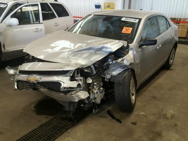 1G11A5SL4EF264132 - 2014 CHEVROLET MALIBU LS 银色 照片 2