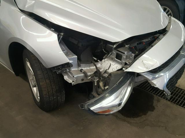 1G11A5SL4EF264132 - 2014 CHEVROLET MALIBU LS 银色 照片 9