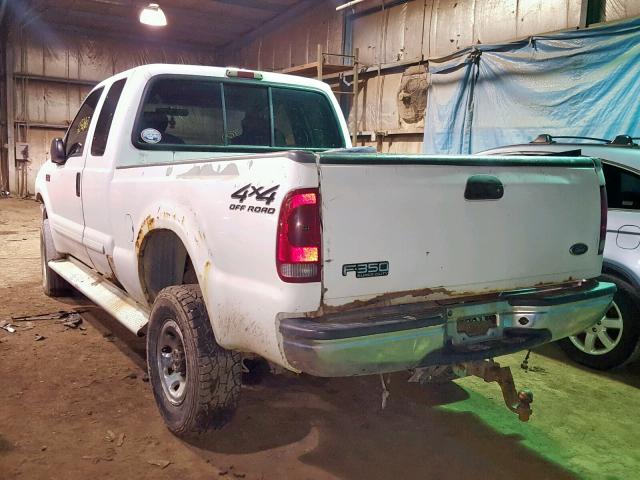 1FTSX31S01EA73654 - 2001 FORD F350 SRW S WHITE photo 3