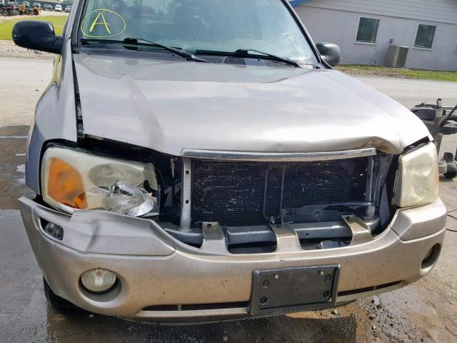 1GKDT13S722175322 - 2002 GMC ENVOY SILVER photo 9