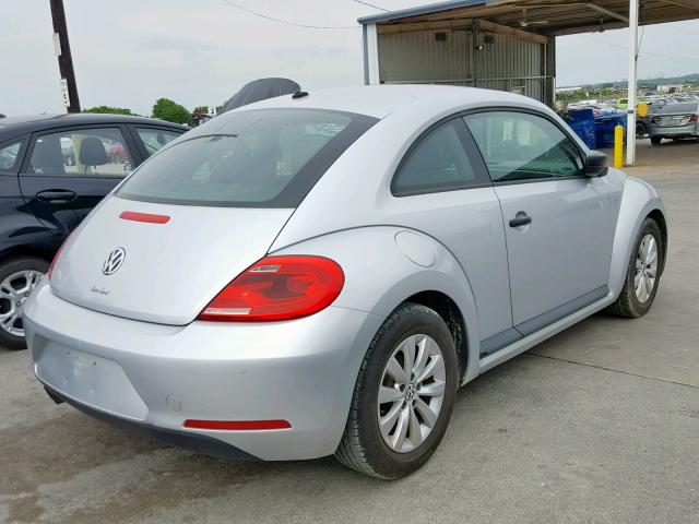 3VWF17AT7GM608756 - 2016 VOLKSWAGEN BEETLE 1.8 SILVER photo 4