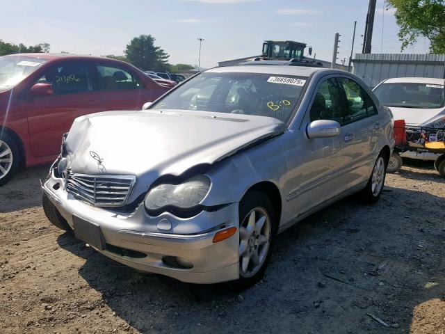 WDBRF61J72F201540 - 2002 MERCEDES-BENZ C 240 SILVER photo 2