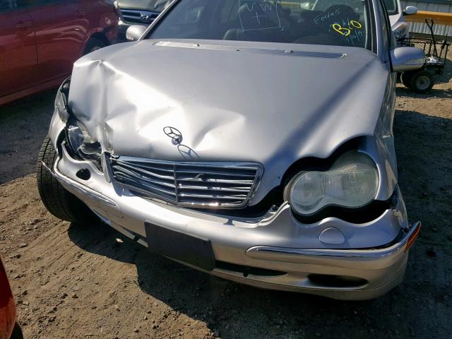 WDBRF61J72F201540 - 2002 MERCEDES-BENZ C 240 SILVER photo 7