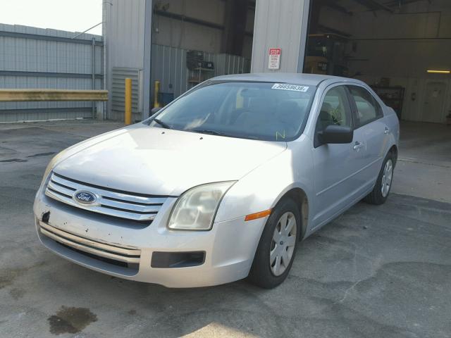 3FAFP06Z66R240468 - 2006 FORD FUSION S GRAY photo 2