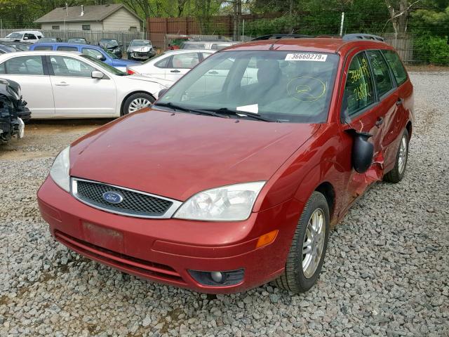 1FAFP36N75W279161 - 2005 FORD FOCUS ZXW RED photo 2