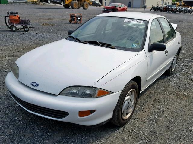 1G1JF5240W7149372 - 1998 CHEVROLET CAVALIER L WHITE photo 2