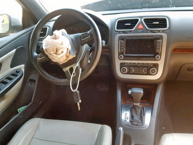 WVWFW7AH4BV002796 - 2011 VOLKSWAGEN EOS LUX 银色 照片 9