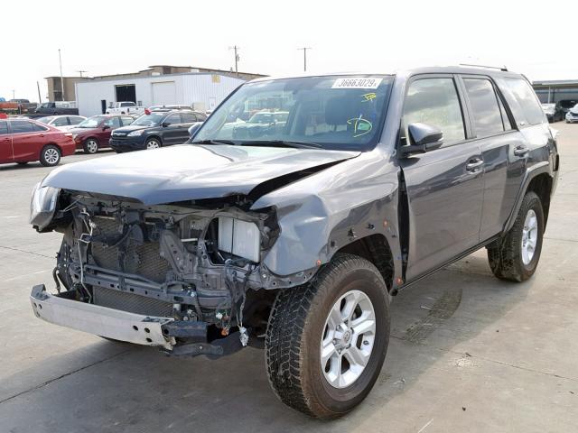 JTEBU5JR8G5357135 - 2016 TOYOTA 4RUNNER SR GRAY photo 2