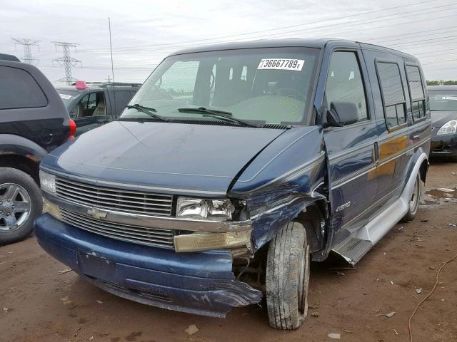 1GBDM19W0WB206374 - 1998 CHEVROLET ASTRO BLUE photo 2