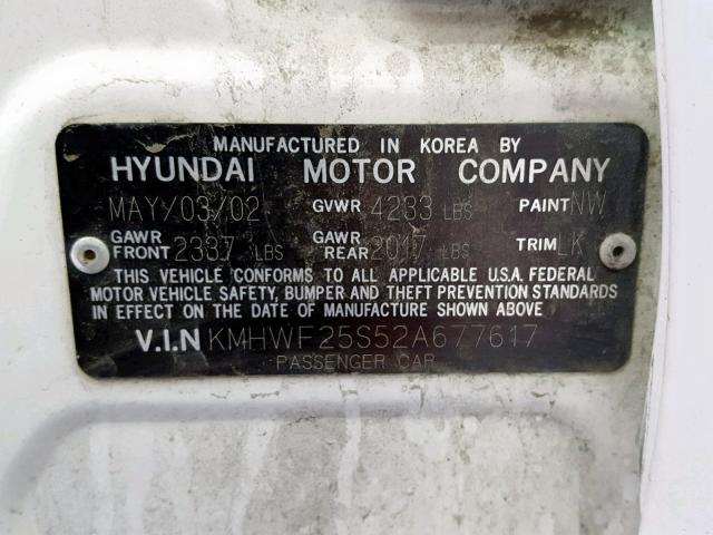 KMHWF25S52A677617 - 2002 HYUNDAI SONATA GL WHITE photo 10