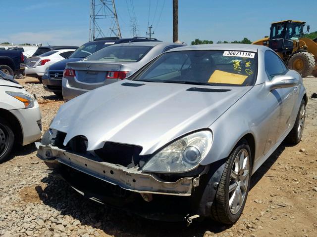 WDBWK56F15F075080 - 2005 MERCEDES-BENZ SLK 350 SILVER photo 2