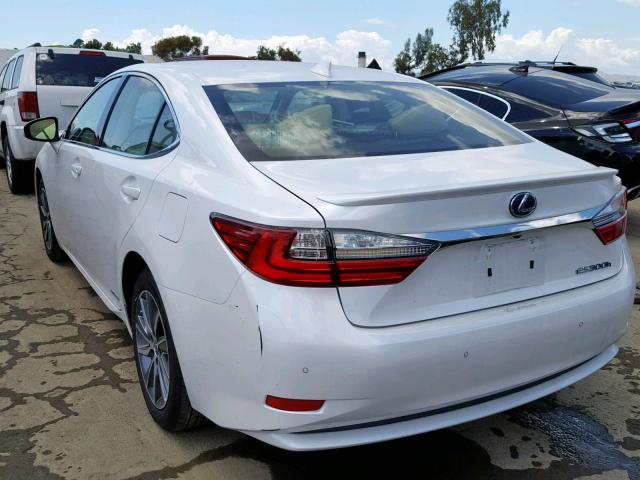 JTHBW1GG4J2186372 - 2018 LEXUS ES 300H WHITE photo 3