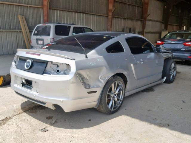 1ZVBP8CF5D5220436 - 2013 FORD MUSTANG GT SILVER photo 4