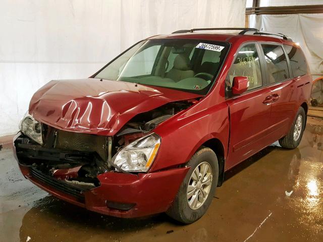 KNDMG4C74C6504193 - 2012 KIA SEDONA LX RED photo 2