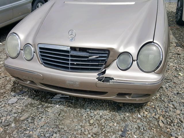 WDBJF65JX1B243052 - 2001 MERCEDES-BENZ E 320 BEIGE photo 9