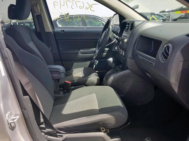 1J4NT1FA2BD272056 - 2011 JEEP COMPASS SP Күміс фото 5