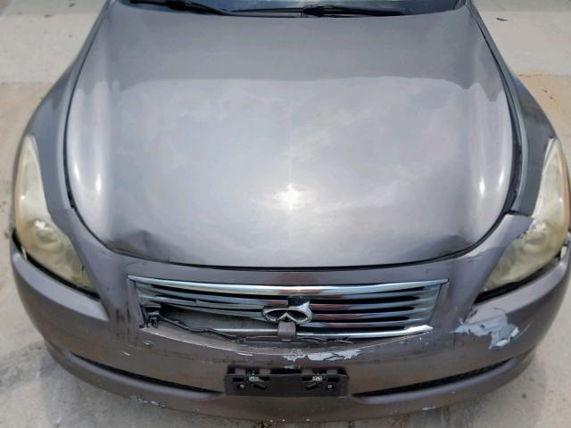 JNKCV64E38M126847 - 2008 INFINITI G37 BASE GRAY photo 9