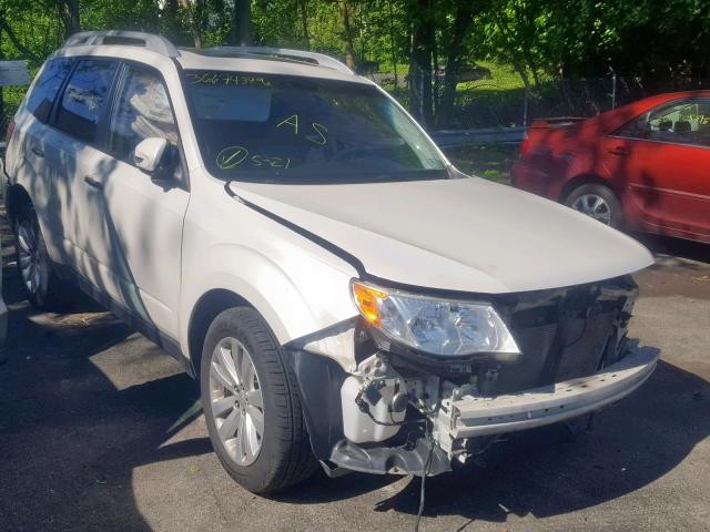 JF2SHAGC5BH755240 - 2011 SUBARU FORESTER T WHITE photo 1