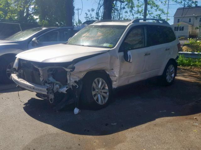 JF2SHAGC5BH755240 - 2011 SUBARU FORESTER T WHITE photo 9