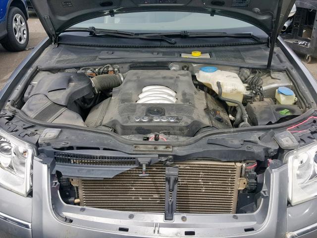 WVWRU63B05E024787 - 2005 VOLKSWAGEN PASSAT GLX 棕色 照片 7