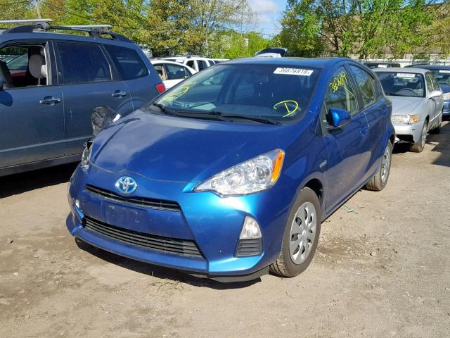 JTDKDTB39E1082639 - 2014 TOYOTA PRIUS C BLUE photo 2