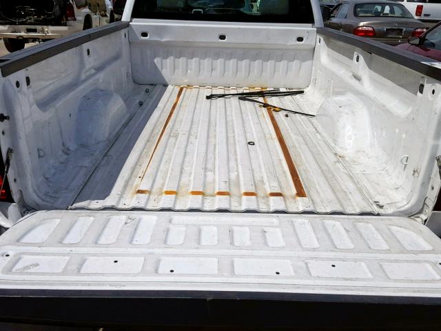 1GCNCNEH2GZ216284 - 2016 CHEVROLET SILVERADO WHITE photo 6