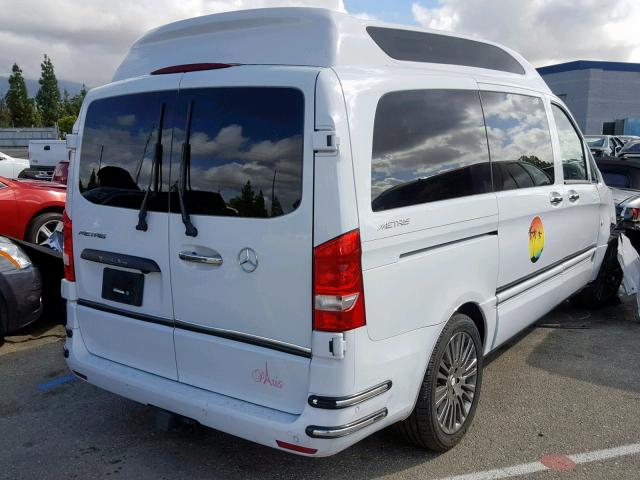 WD4PG2EE9H3261170 - 2017 MERCEDES-BENZ METRIS WHITE photo 4