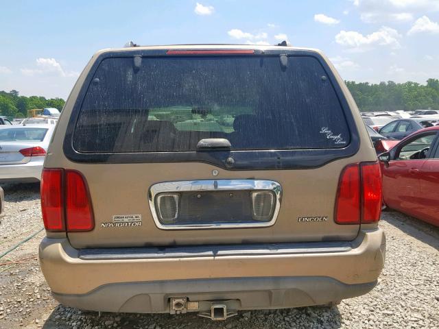 5LMPU28L2XLJ13303 - 1999 LINCOLN NAVIGATOR TAN photo 9