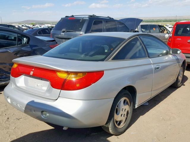 1G8ZY12762Z169528 - 2002 SATURN SC2 SILVER photo 4