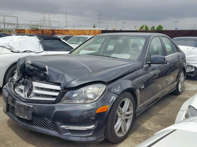 WDDGF4HB1CA630981 - 2012 MERCEDES-BENZ C 250 BLACK photo 2