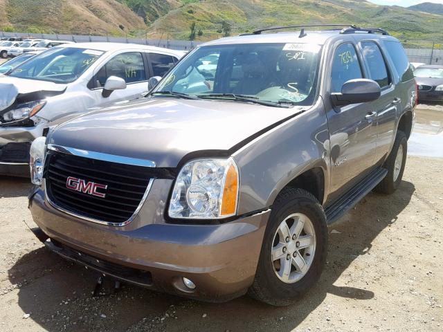 1GKS1AE09BR127496 - 2011 GMC YUKON SLE BROWN photo 2