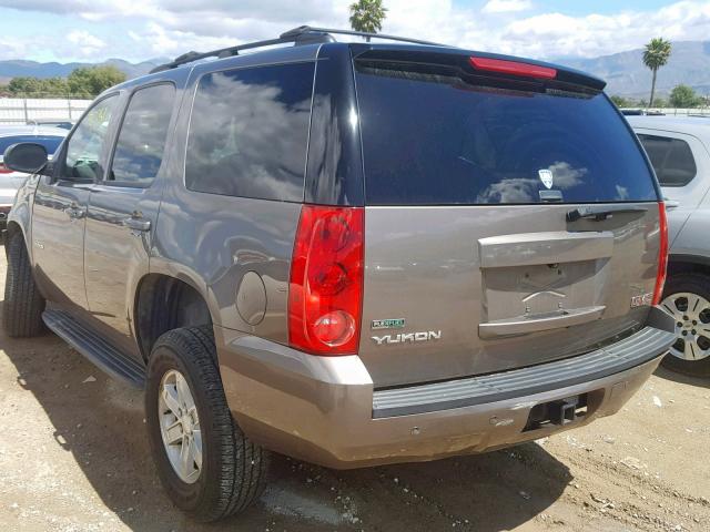 1GKS1AE09BR127496 - 2011 GMC YUKON SLE BROWN photo 3