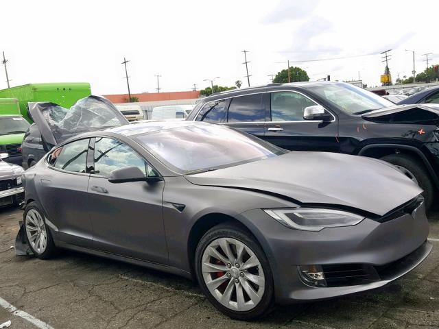 5YJSA1E24JF248387 - 2018 TESLA MODEL S رمادي صورة 1