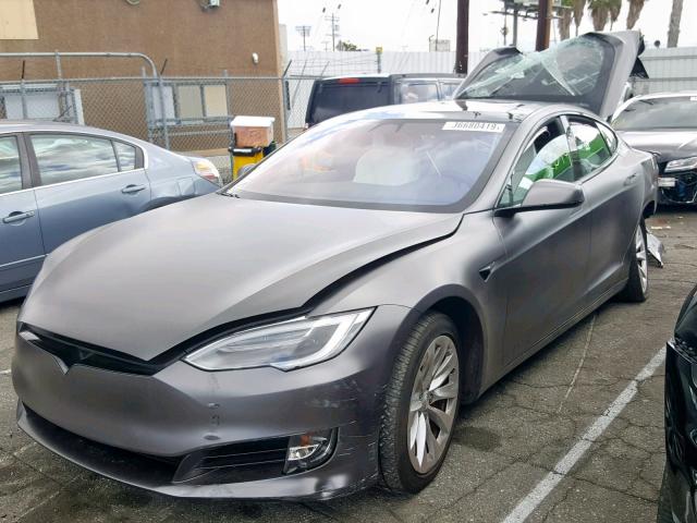 5YJSA1E24JF248387 - 2018 TESLA MODEL S رمادي صورة 2