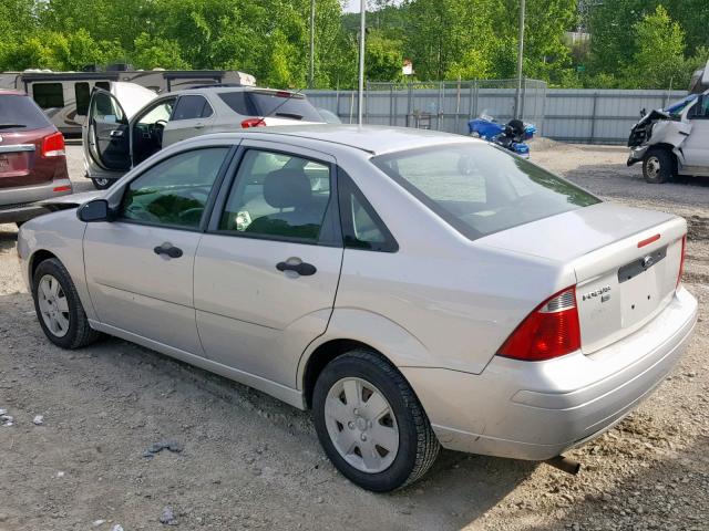 1FAFP34NX7W278821 - 2007 FORD FOCUS ZX4 SILVER photo 3