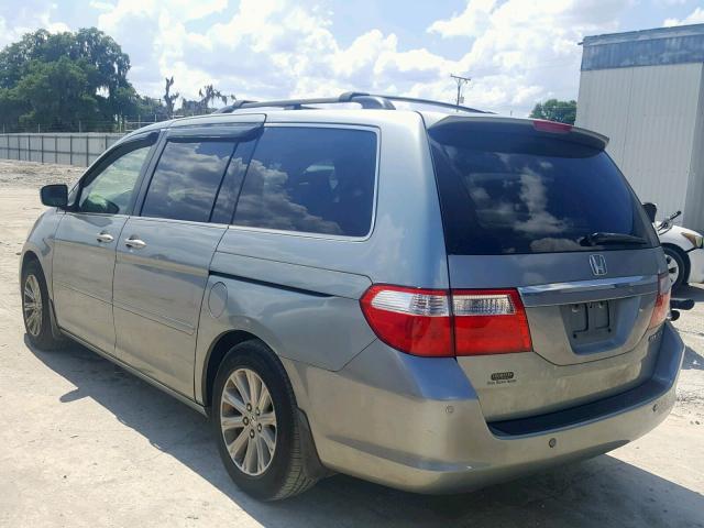 5FNRL38885B090419 - 2005 HONDA ODYSSEY TO SILVER photo 3