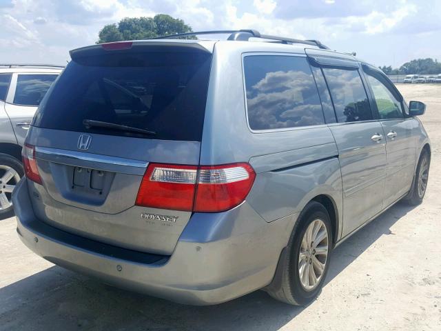 5FNRL38885B090419 - 2005 HONDA ODYSSEY TO SILVER photo 4