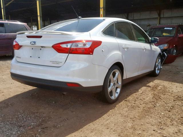 1FADP3J2XDL296475 - 2013 FORD FOCUS TITA WHITE photo 4