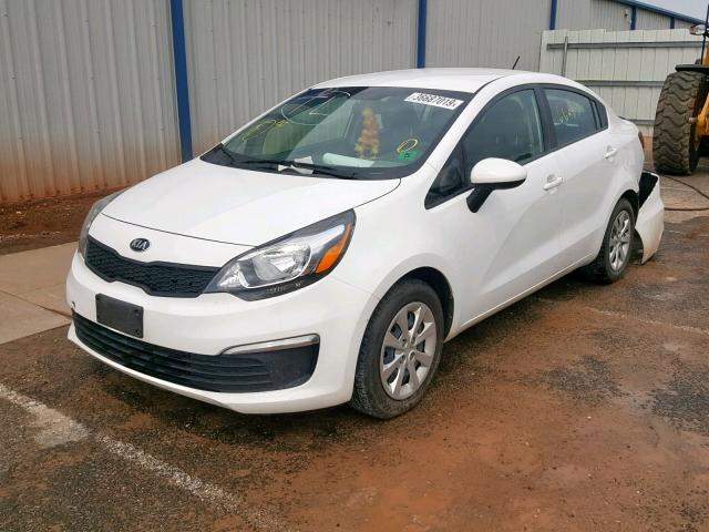 KNADM4A3XG6557511 - 2016 KIA RIO LX WHITE photo 2