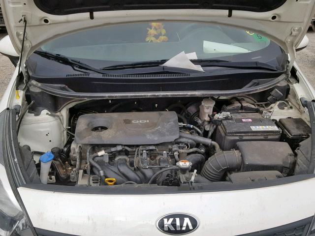 KNADM4A3XG6557511 - 2016 KIA RIO LX WHITE photo 7