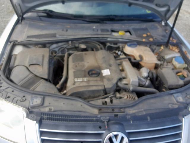 WVWMD63B34E271312 - 2004 VOLKSWAGEN PASSAT GL SILVER photo 7