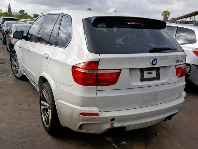 5YMGY0C57ALK25831 - 2010 BMW X5 M WHITE photo 3